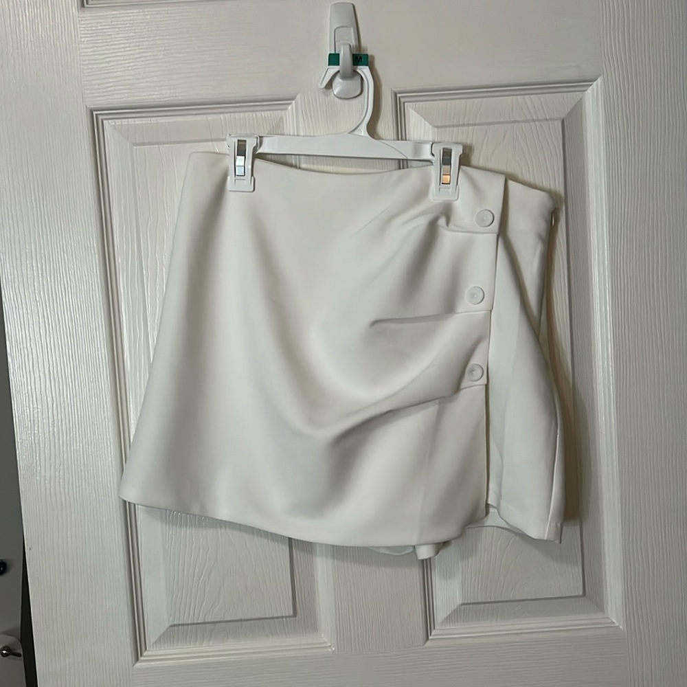 White Skort Do + Be - image 1